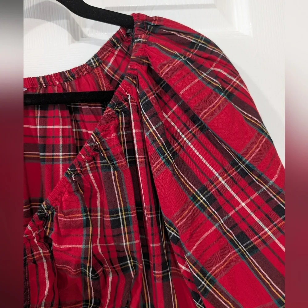 Old Navy Red Tartan Puff-Sleeve Top in Size XL